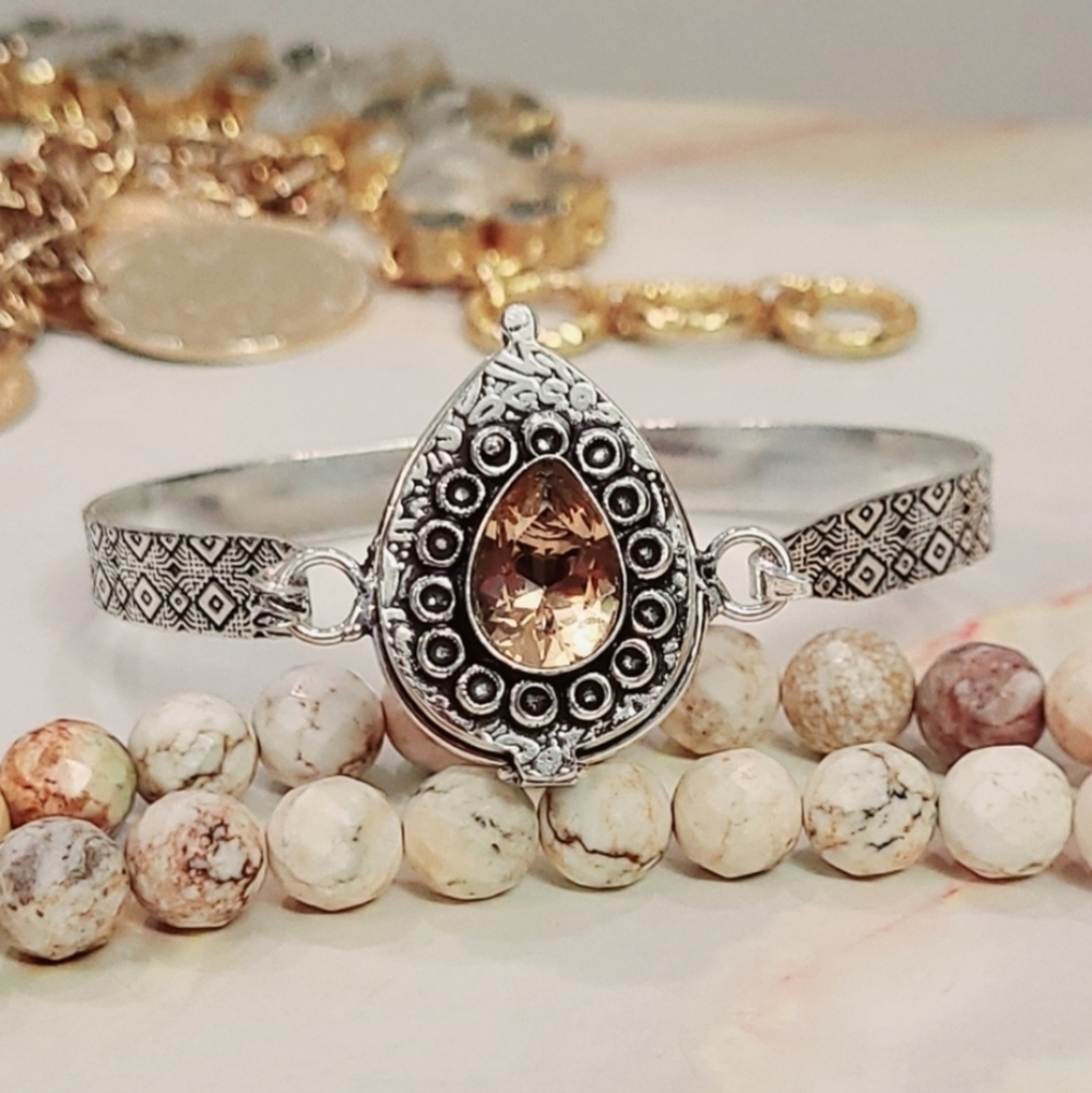 Vintage Morganite Teardrop Sterling Silver Poison Bracelet